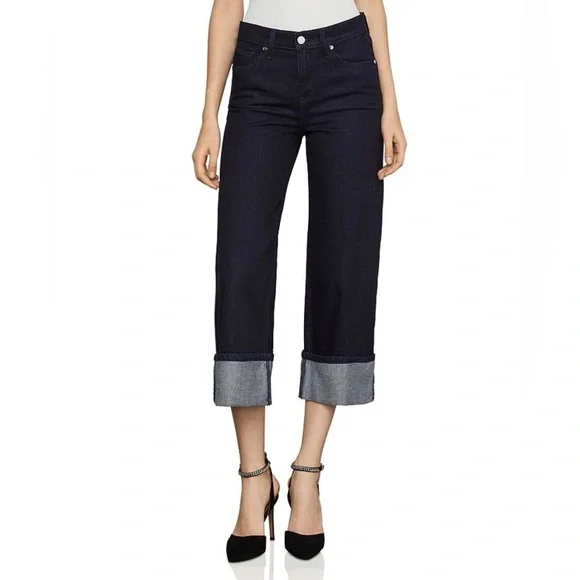 NWT BCBGMAXAZRIA Cropped Wide-Leg Jeans in Rinse Wash Corred, Size 28